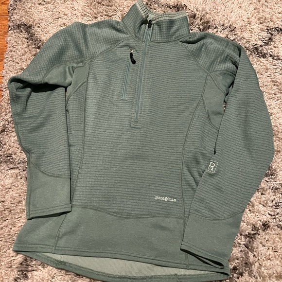 Patagonia R1 Pullover - Picture 2 of 6